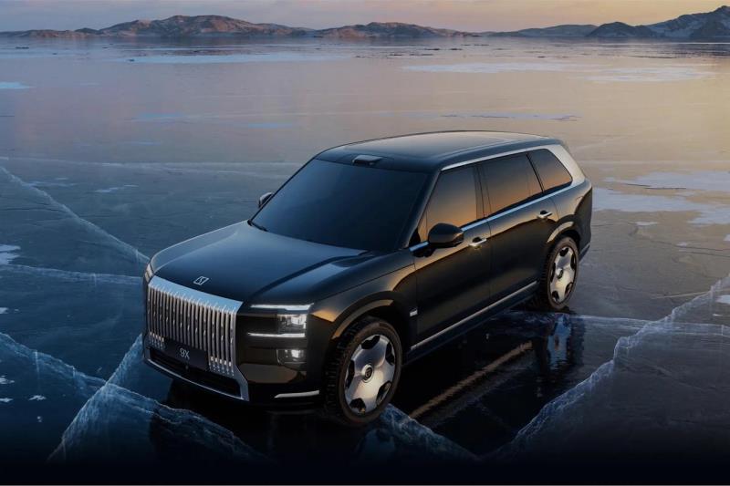 Zeekr Unveils New Color 'Polar Day White' for Upcoming Flagship SUV Zeekr 9X