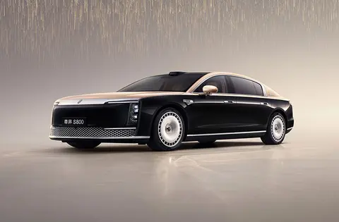 Huawei's Game-Changing Luxury Car: Zunjie S800 Launches Starting at $98,620